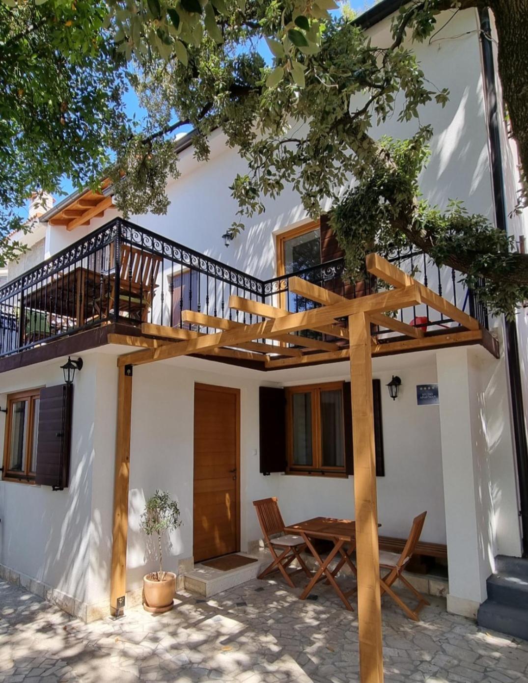 Apartments Jungic, Rab Банёл Экстерьер фото
