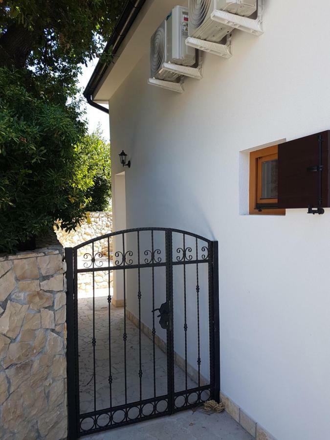 Apartments Jungic, Rab Банёл Экстерьер фото